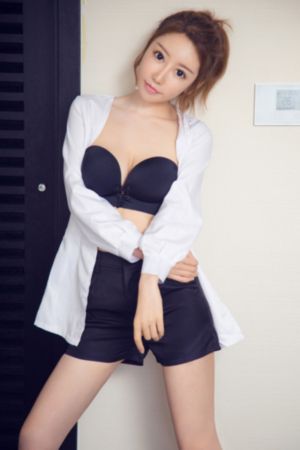 脱了她裙子摸进她的内裤亲吻网站_4K免费观看电视剧