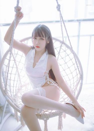 小浪蹄子蜜水噗呲噗呲的视频_DVD神马在线观看