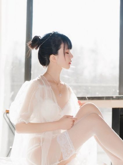 年轻妻子的秘密_BD英语在线观看完整版